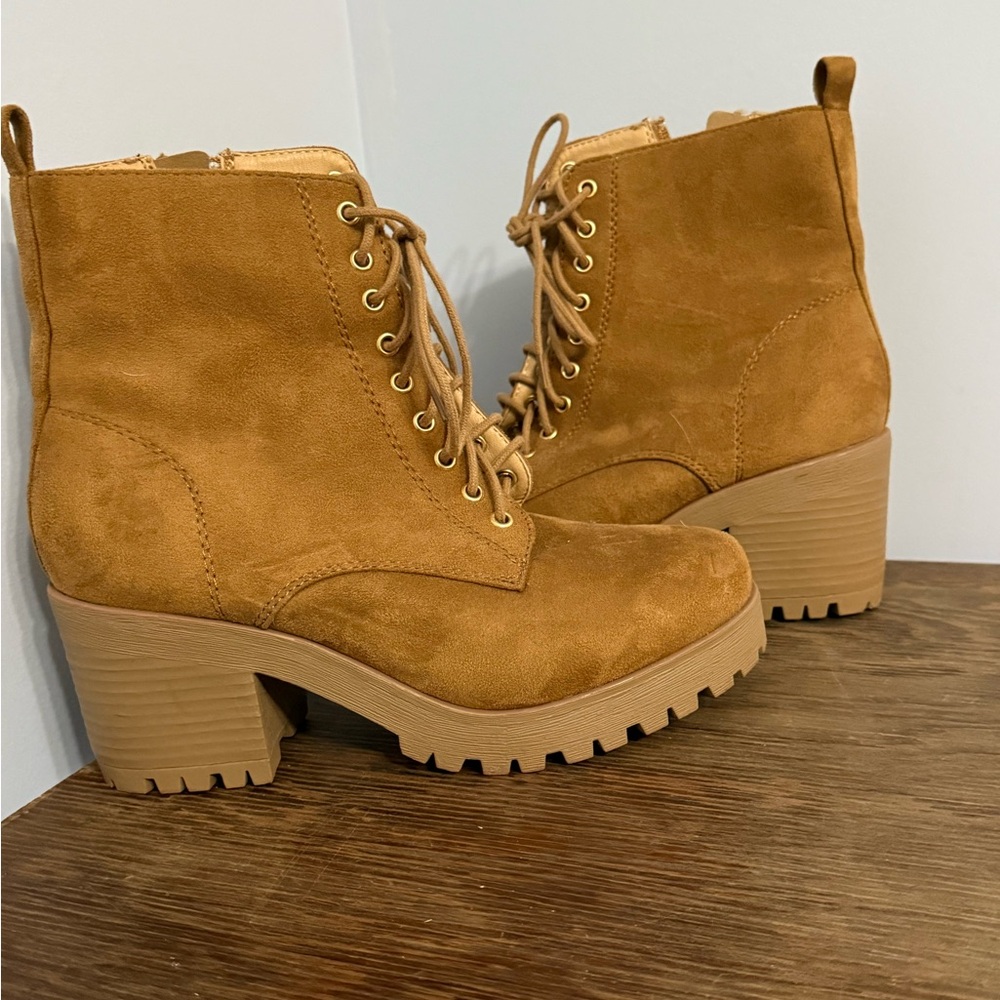 Soda Tan Lace-Up Boots with Chunky Heel and Rugged Sole